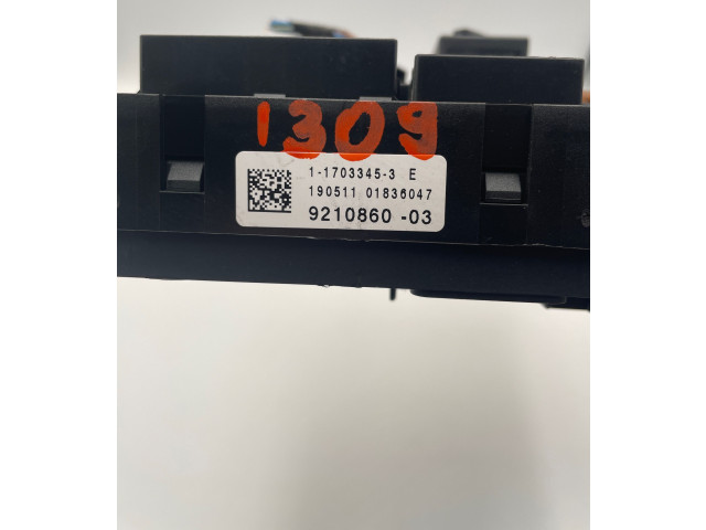 Блок предохранителей 9210860, 01836047   BMW X3 F25    