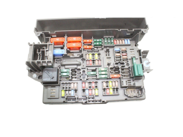 Блок предохранителей 9154971 BMW Z4 E89