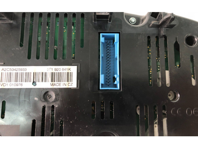 Панель приборов 3T1920841K   Skoda Superb B6 (3T)       