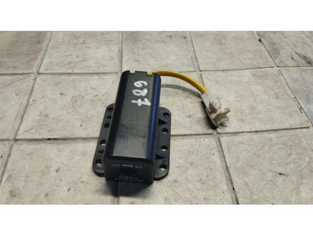 Включатель надувной подушки для пассажира