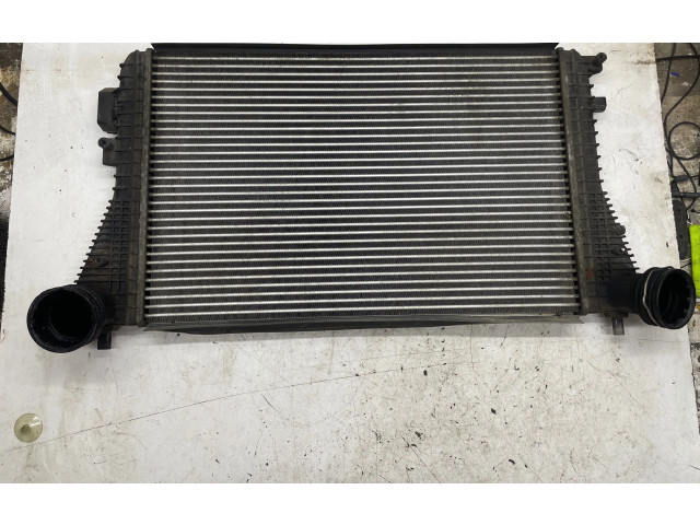 Интеркулер 1K0121803E, 1K0145803E Skoda Octavia Mk2 (1Z)