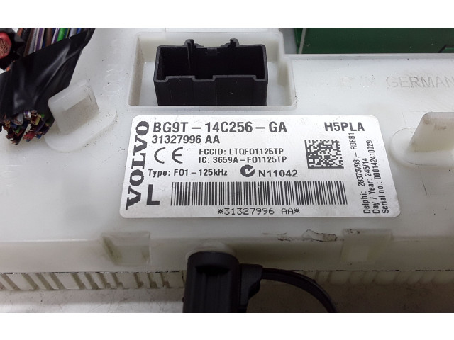 Блок предохранителей 31327996, BG9T14C256GA Volvo S60