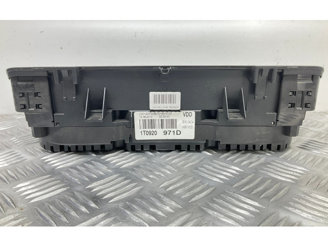 Панель приборов 1T0920971D Volkswagen Touran II