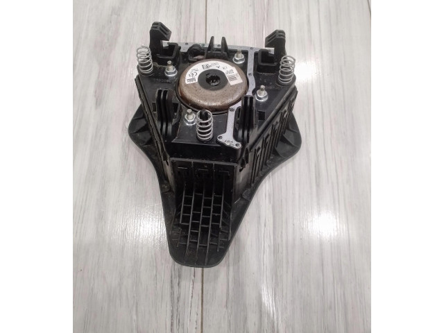 Подушка безопасности водителя    Hyundai ix20