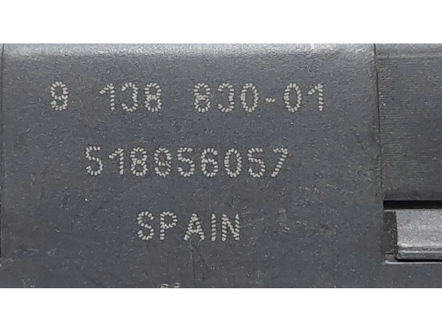 Pojistková skříňka 913883001, 9138830 BMW 5 E60 E61 2005