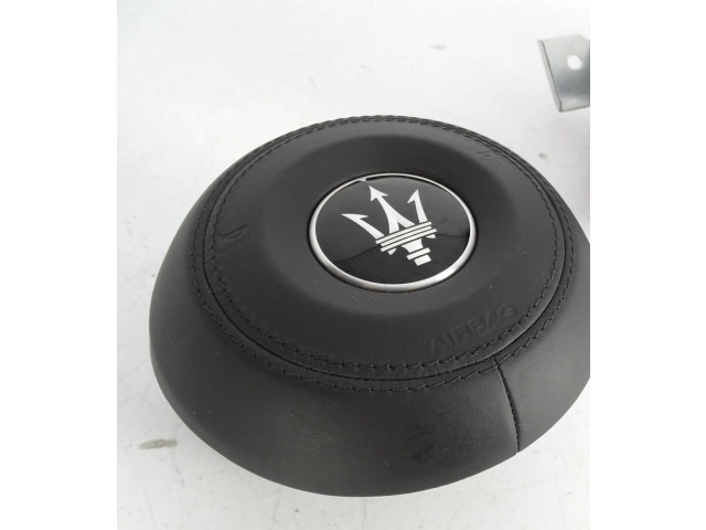 Подушка безопасности водителя Maserati GranTurismo