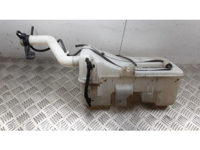 Бачок оконной жидкости