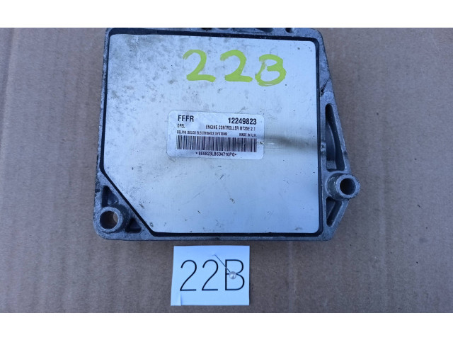 Блок управления двигателем Блок управления Opel Meriva A