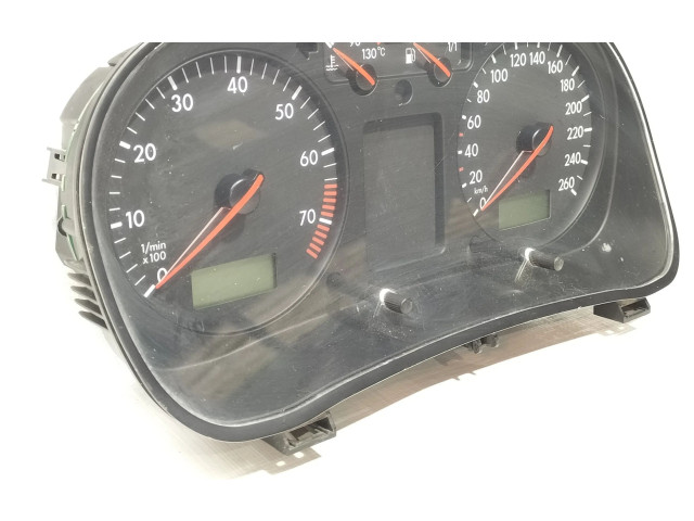 Панель приборов 1J0919861D   Volkswagen Bora       