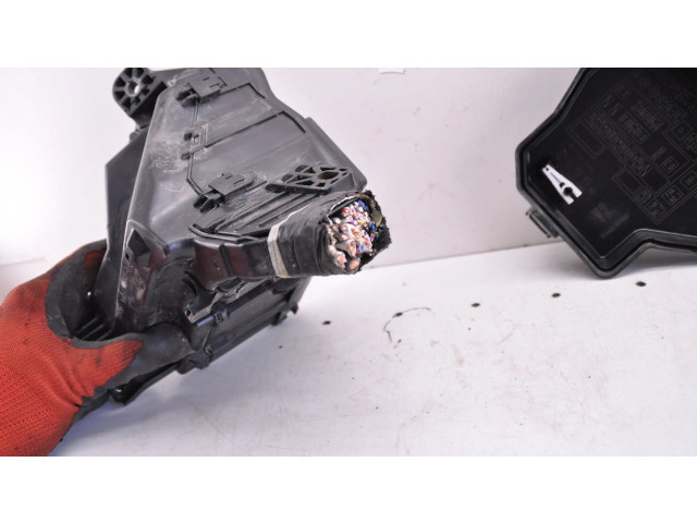 Pojistková skříňka 8266252480 Toyota Verso-S 2012