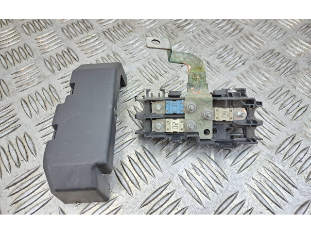 Pojistková skříňka 13302322 Opel Zafira C 2013