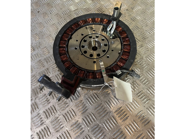 Генератор 31491811 Volvo XC90