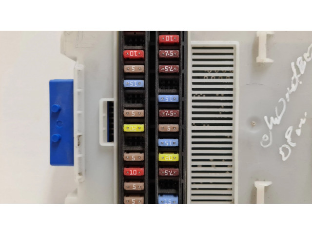 Pojistková skříňka 7G9T14A073DD, LTQF01125TP Ford Mondeo MK IV 2009