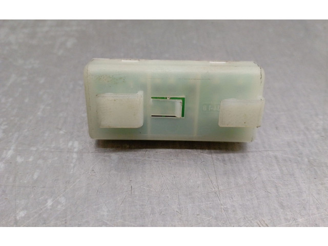   Pojistková skříňka A0009820512   Mercedes-Benz GLA W156 2016