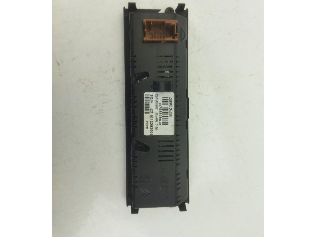 Экран/ дисплей / маленький экран 9675859580   Peugeot 3008 I