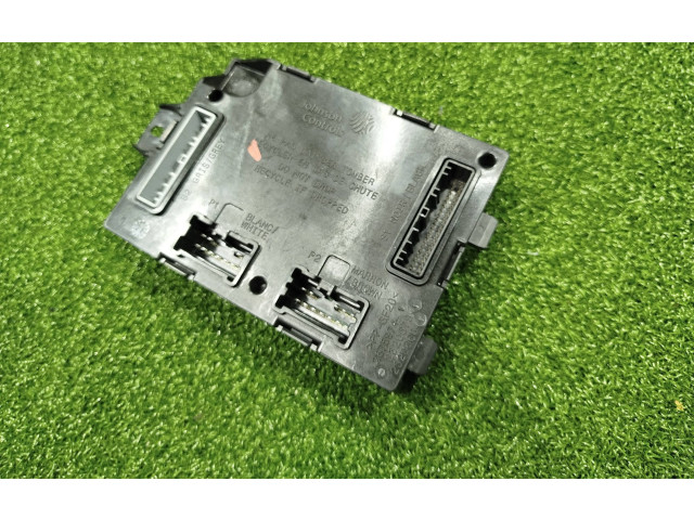 Блок комфорта 284B14712R, 34362609   Renault Trafic III (X82)   