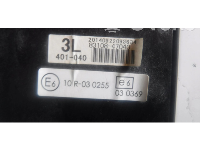 Pojistková skříňka Toyota Prius (XW30) 2011