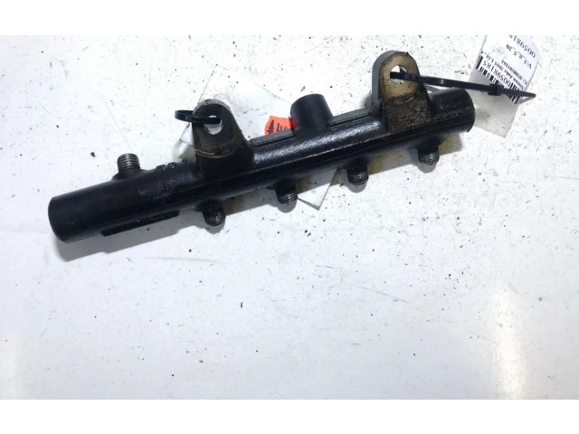 Vstřikovací lišta 0580203161, 175213876R Nissan Juke I F15