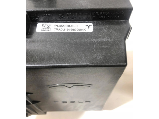 Řídící jednotka 2058358-03-C Tesla Model S 2018