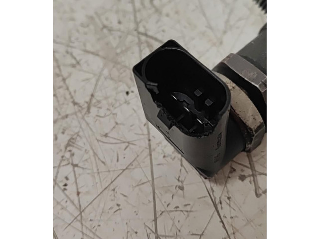 Топливная рампа 0445214030, BOSCH   BMW 3 E90 E91   для двигателя 204D4