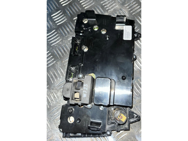 Блок управления климат-контролем    Volvo V70