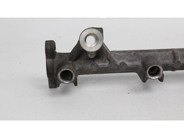 Топливная рампа    Mitsubishi Lancer  