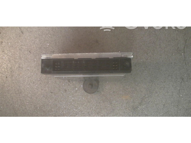 Блок управления двигателя 8677708   Volvo V70