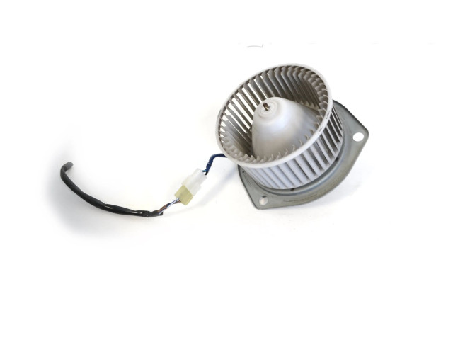 Вентилятор печки Mitsubishi Pajero