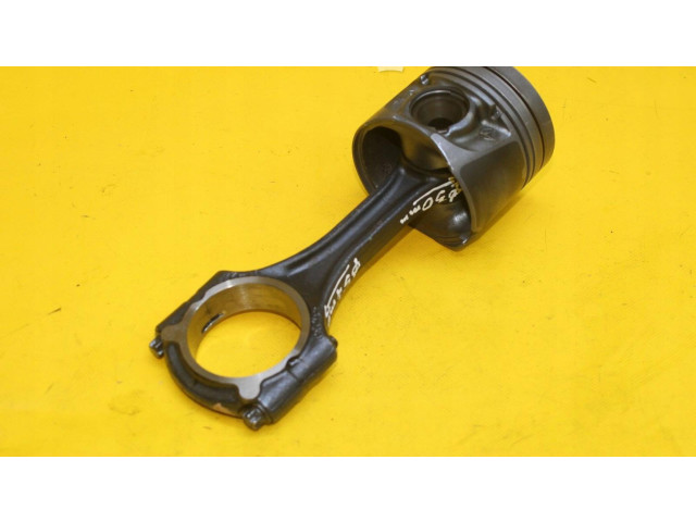 Píst Mercedes-Benz A W169