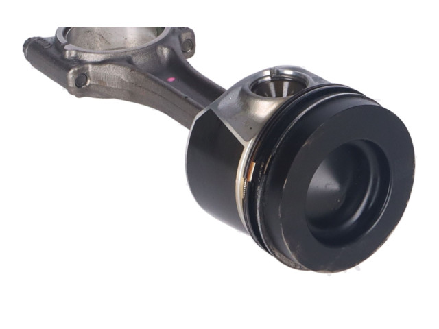 Шатун  03L105401A    Volkswagen Golf VII  