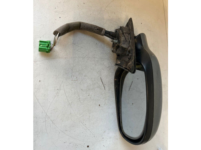 Зеркало электрическое Volvo V70 2000 - 2004 года