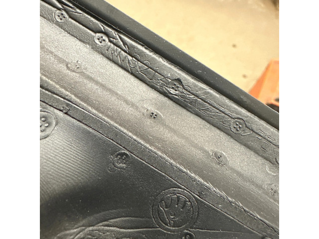 Зеркало (механическое) правое Skoda Fabia Mk4 (6VA) 2021- года