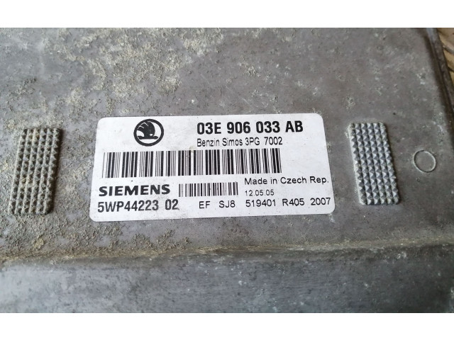 Блок управления двигателя 03E906033AB, 5WP44223 Skoda Fabia Mk1 (6Y)