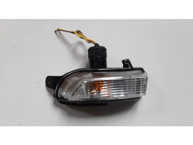 Поворотный фонарь в зеркале