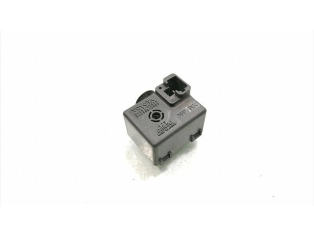 Блок управления 86652-48010   Lexus IS 220D-250-350