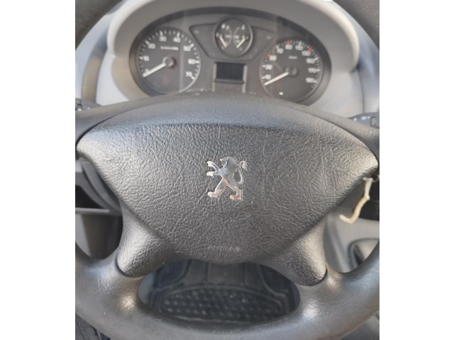 Подушка безопасности водителя 4112LW   Peugeot Expert