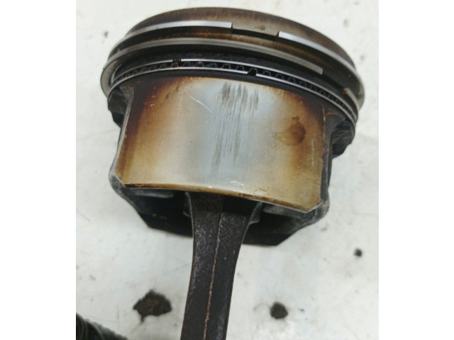 Поршень с шатуном 69L20, 16V Renault Clio II