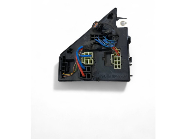 Блок предохранителей 31398002   Volvo XC90    