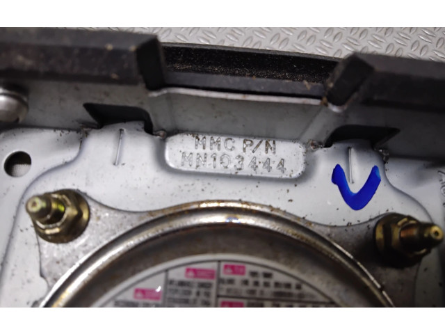 Подушка безопасности водителя MN103444 Mitsubishi Grandis