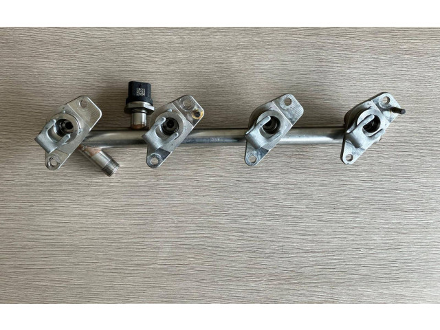 Топливная рампа A2740703800, 1707502324140   Mercedes-Benz C W205   для двигателя M 274.920