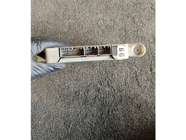 Řídící jednotka 8966105020, MB1757005160   Toyota Carina T190 1995