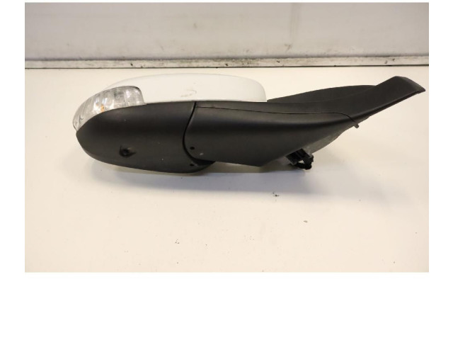 Зеркало электрическое Volvo C30 2007 - 2010 года