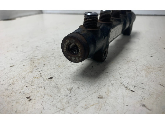 Топливная рампа 9654592680, 826011071 Citroen C5