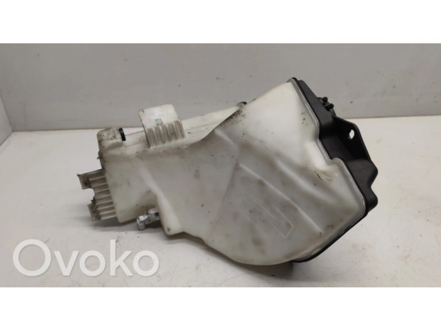 Бачок оконной жидкости    