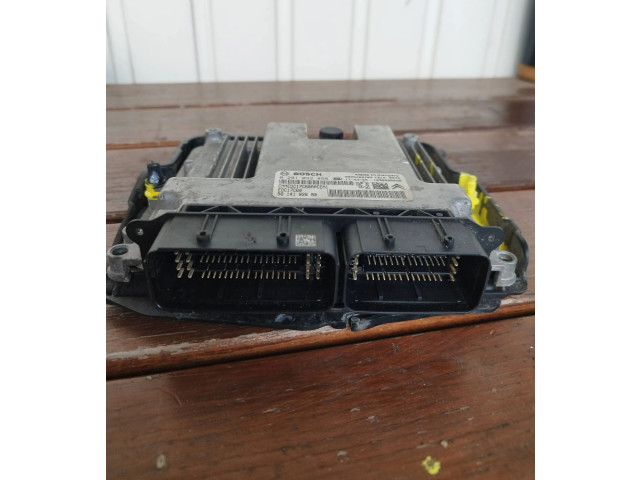 Řídící jednotka 9814182680 Peugeot 208 2021