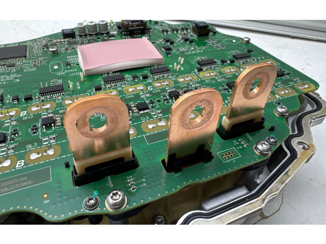 Řídící jednotka 108569320F, 108659214H Tesla Model Y 2022