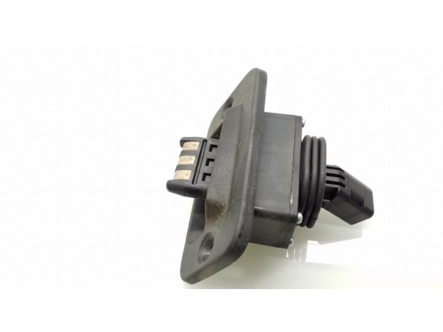 Контактное соединение дверей