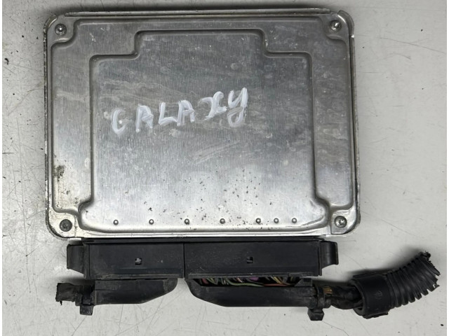 Блок управления двигателя 0281011143, 038906019LR Ford Galaxy
