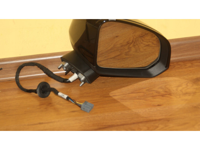 Зеркало электрическое Volvo XC40 - года