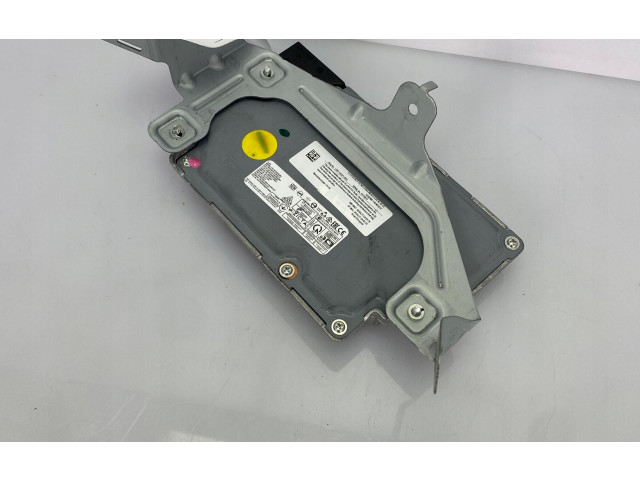 Блок управления навигации (GPS) LJ6T-14G532-MBK   Ford Escape IV